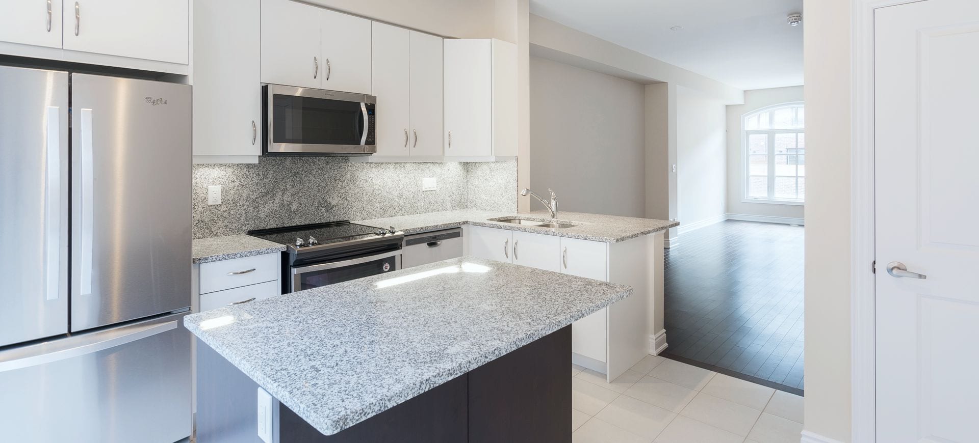 290 Royalton Common Unit 67 - If you're looking to sell your home, trust Oakville's 1% Commission Real Estate Team!