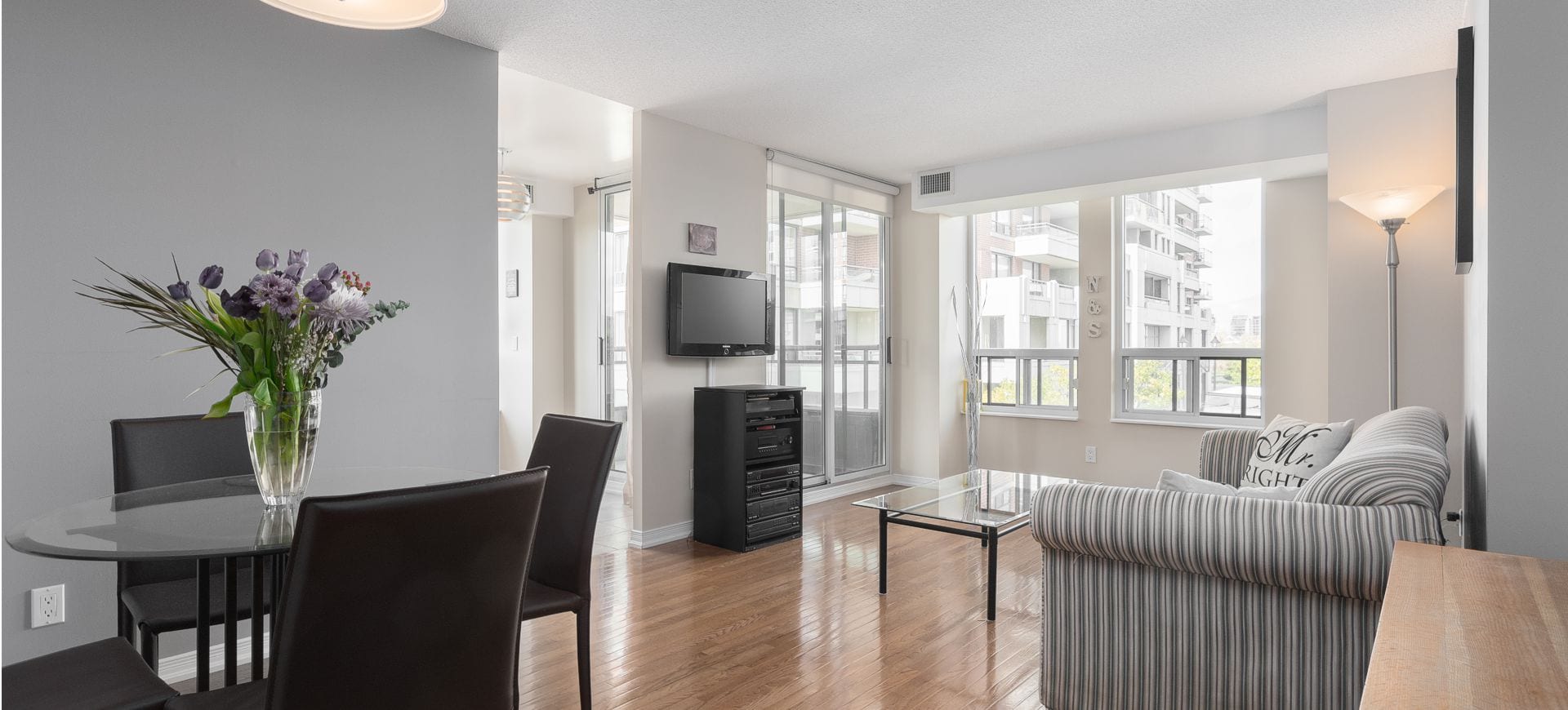 310 Red Maple Unit 205 - Sold By Bayview Glen Condo Specialists