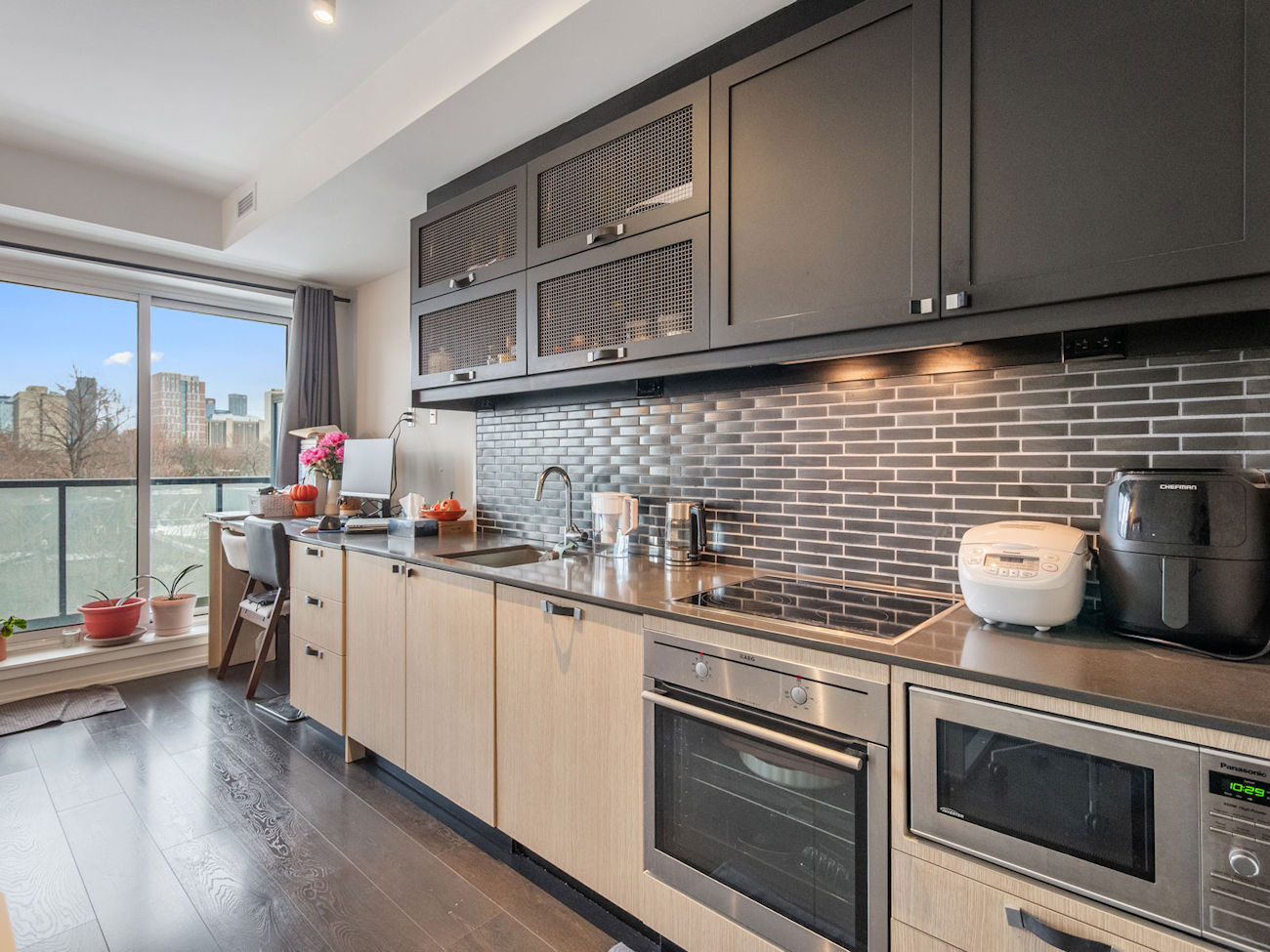 783 Bathurst Street Unit 406 (10)