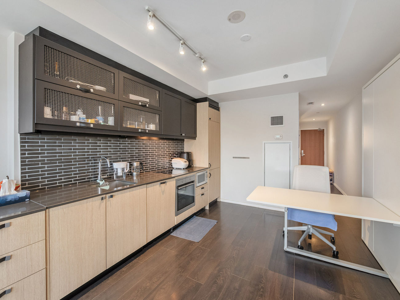 783 Bathurst Street Unit 406 (17)