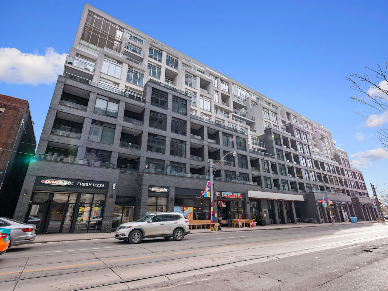 783 Bathurst Street Unit 406 (2)