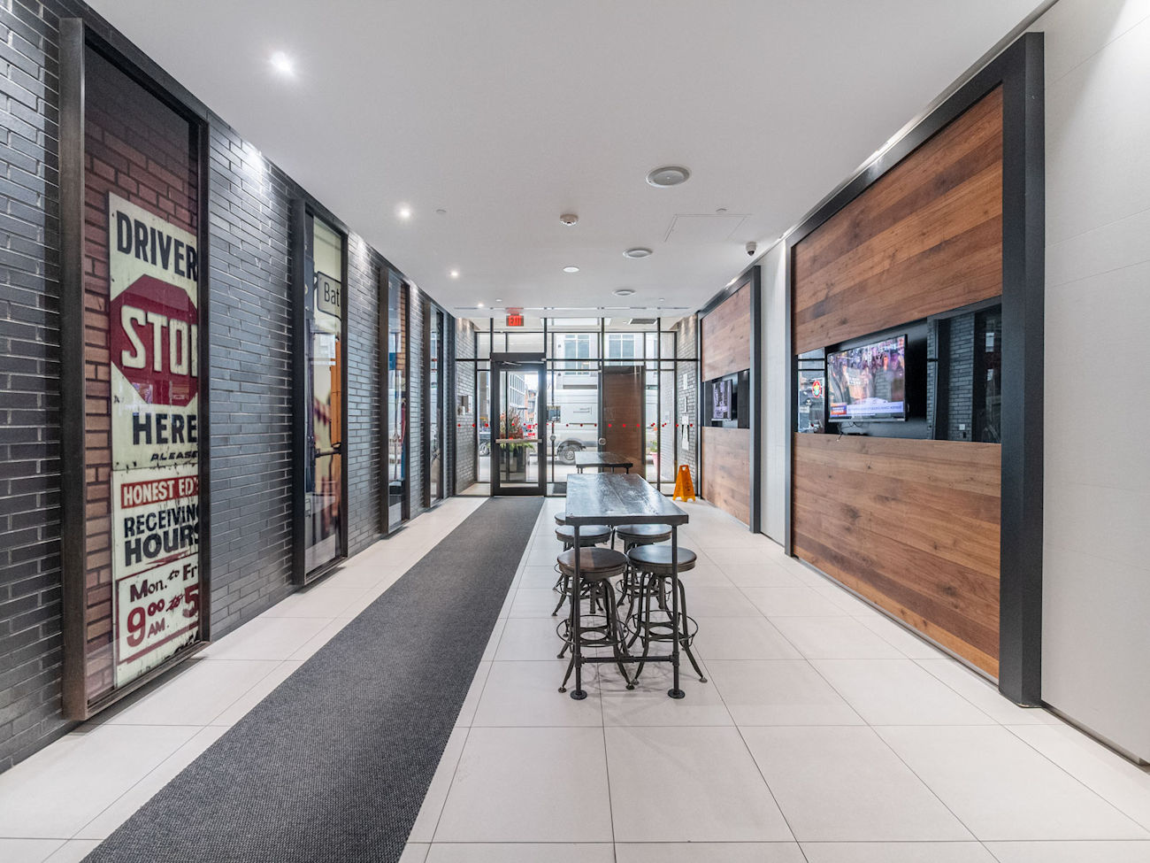 783 Bathurst Street Unit 406 (4)