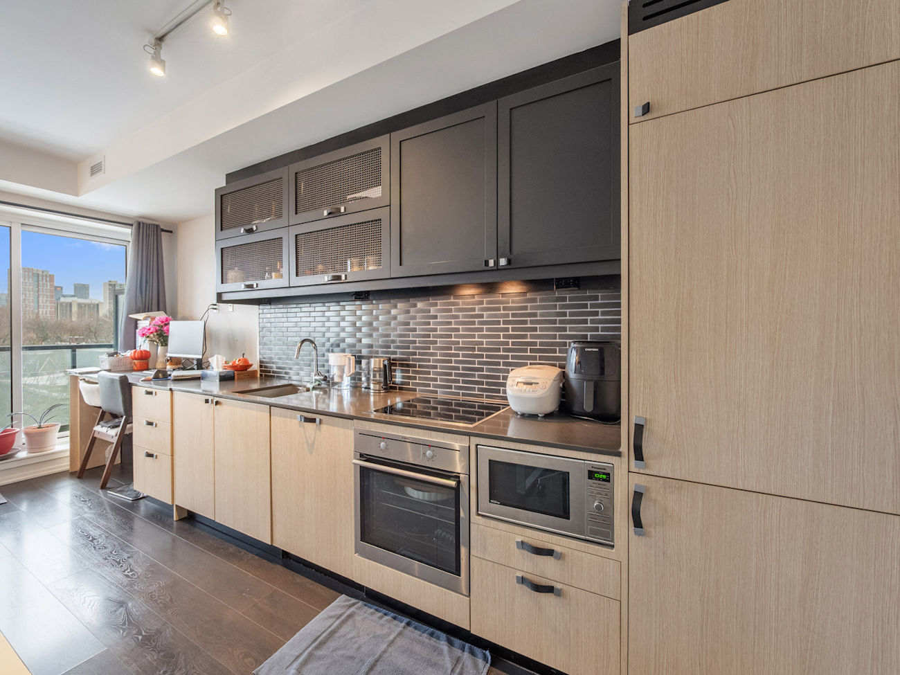 783 Bathurst Street Unit 406 (9)