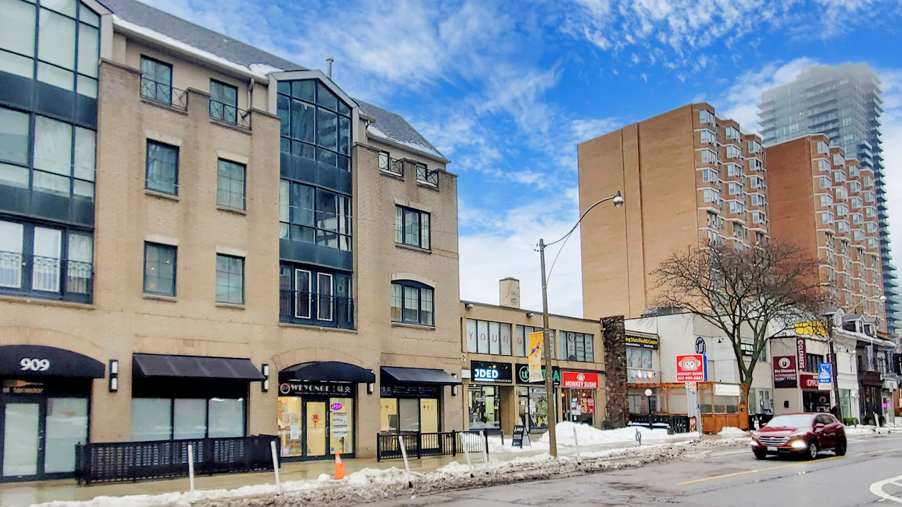 909 Yonge Street #27-28 (3)
