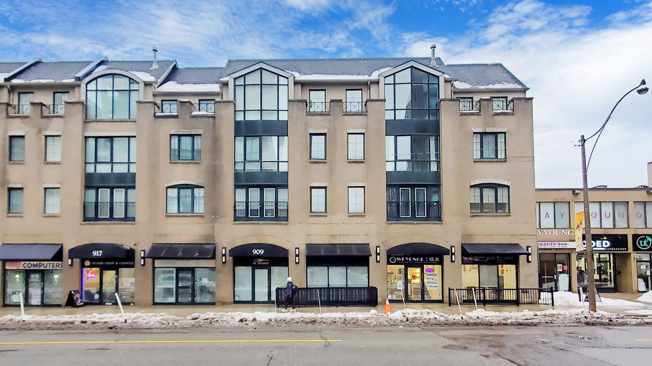 909 Yonge Street #27-28 (4)