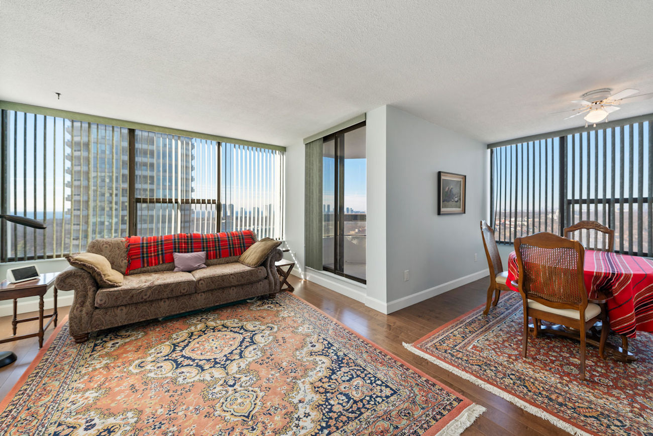 100 Quebec Avenue #1502 (15)