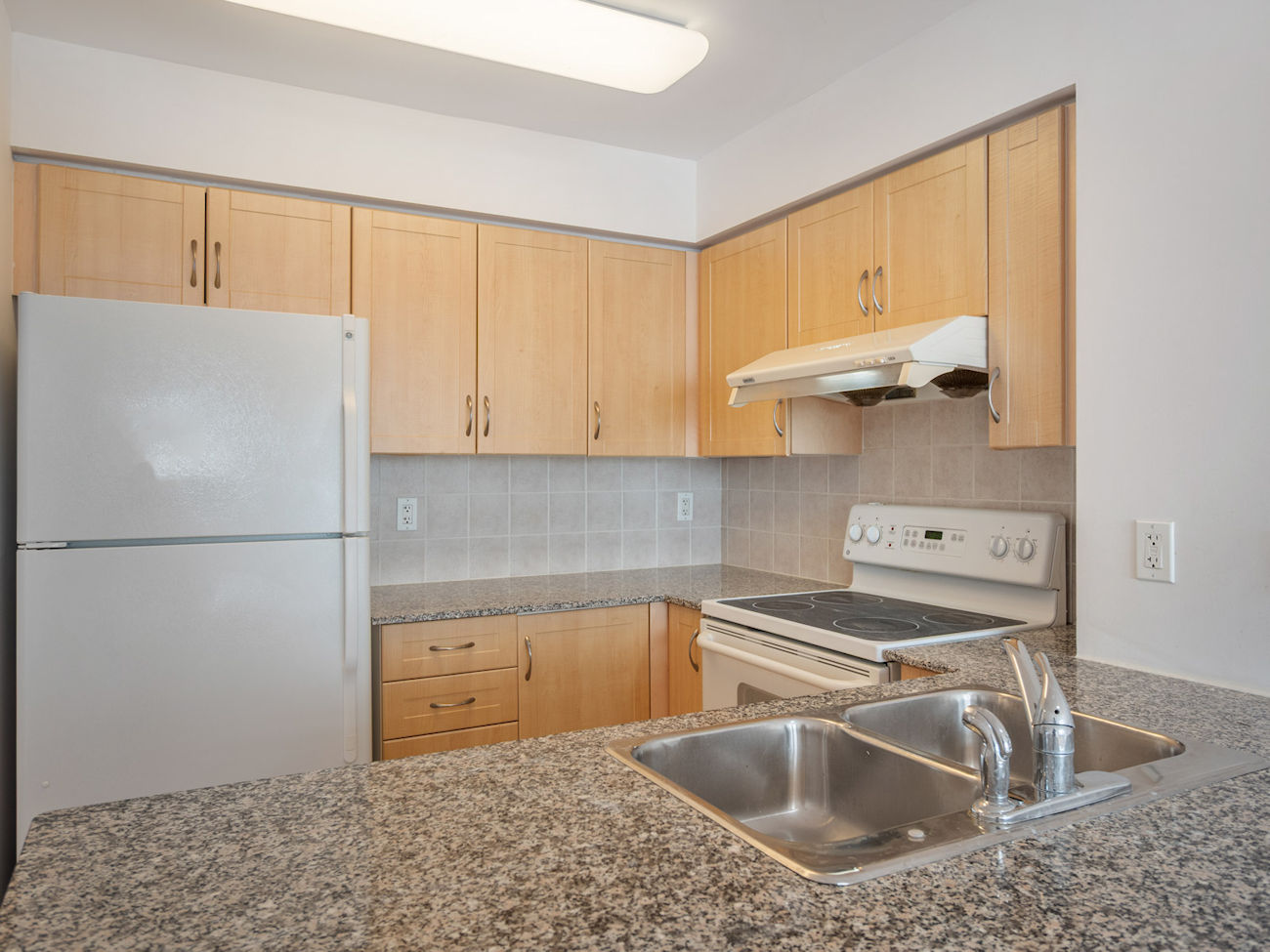 60 Disera Drive Unit 1101 (12)