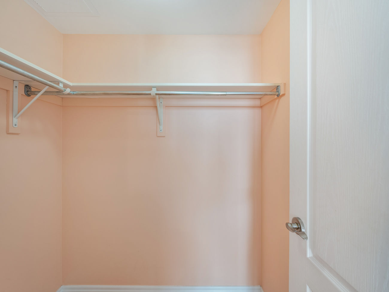 60 Disera Drive Unit 1101 (16)