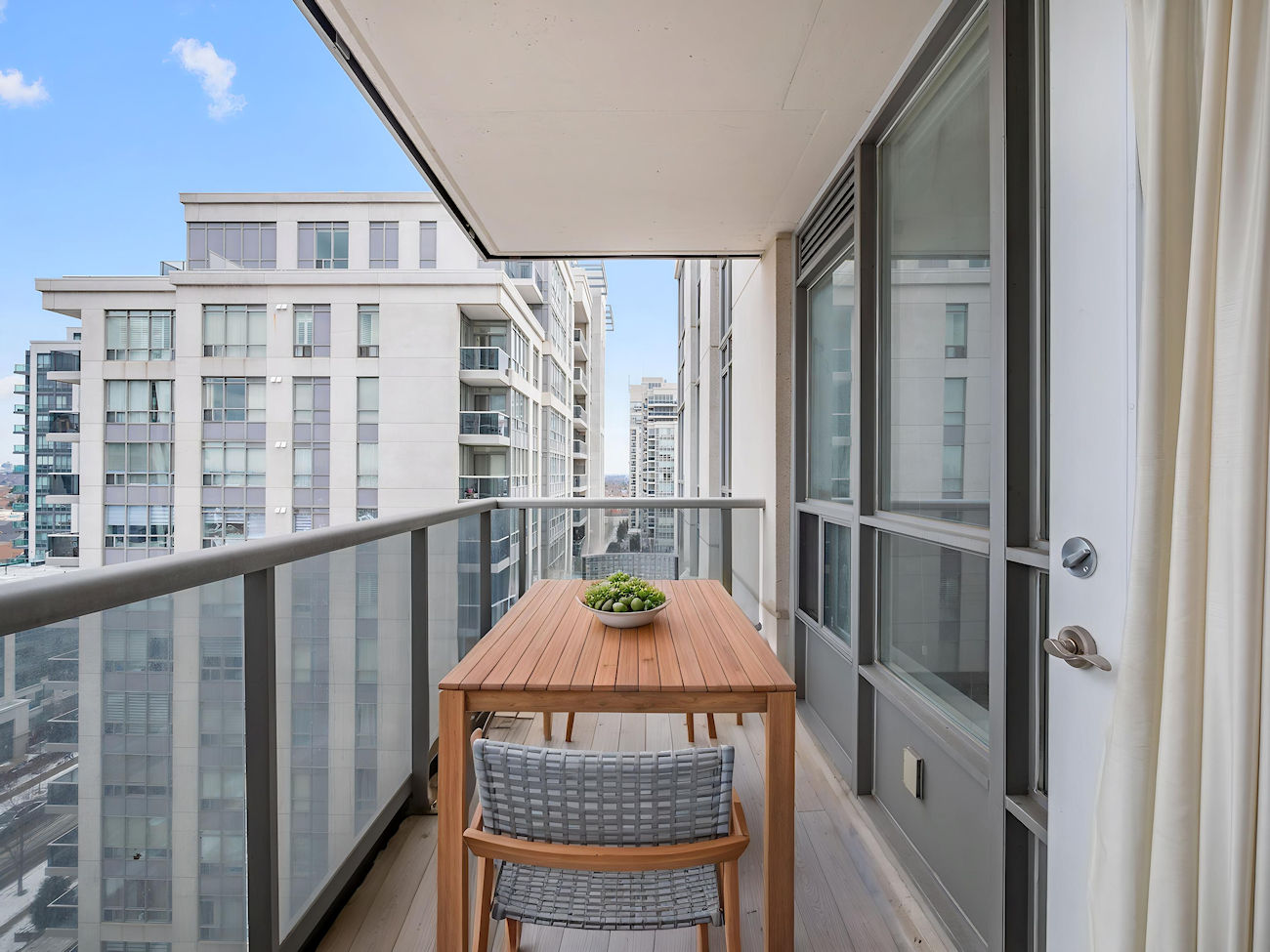 60 Disera Drive Unit 1101 (20)