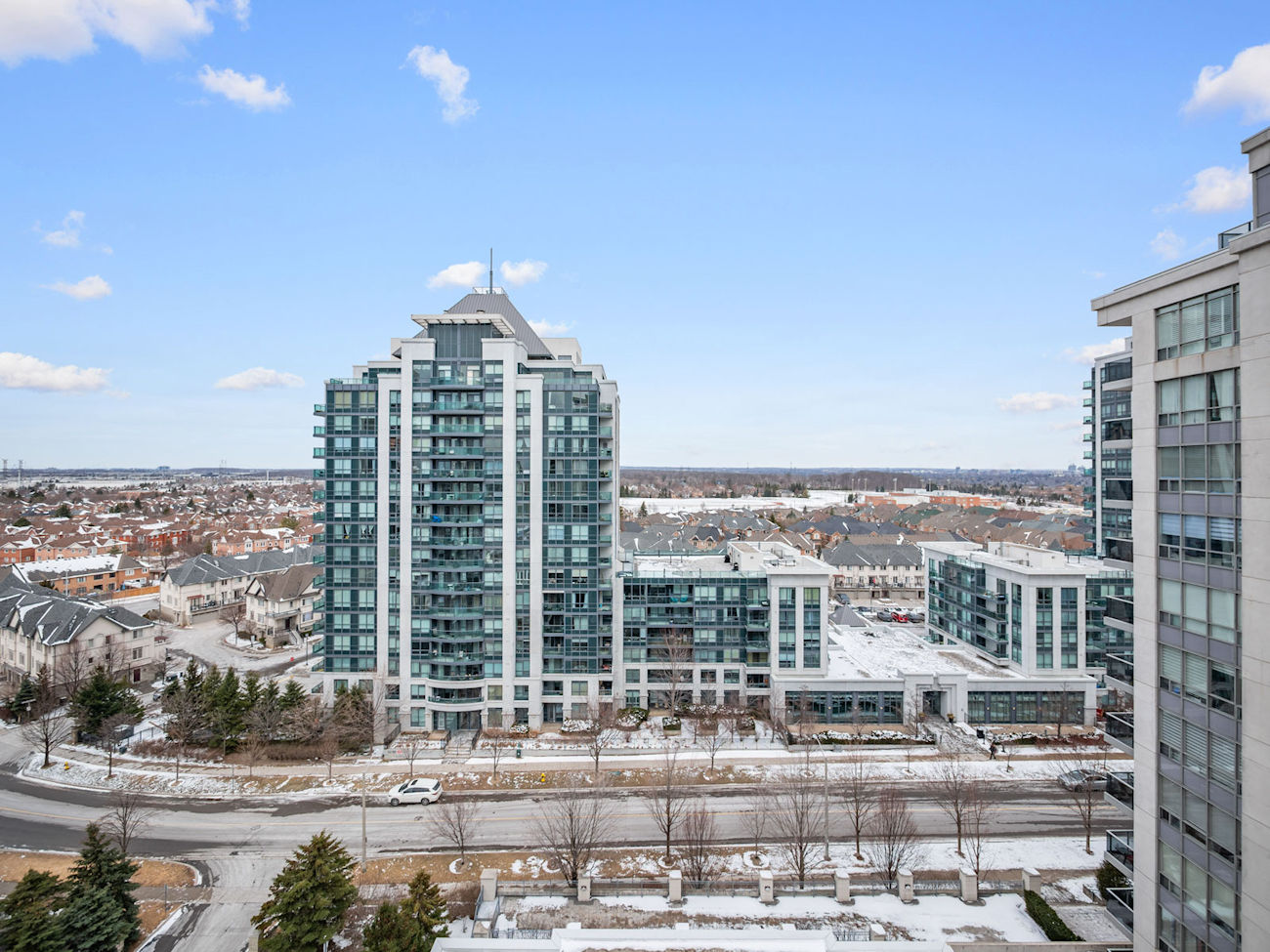 60 Disera Drive Unit 1101 (22)