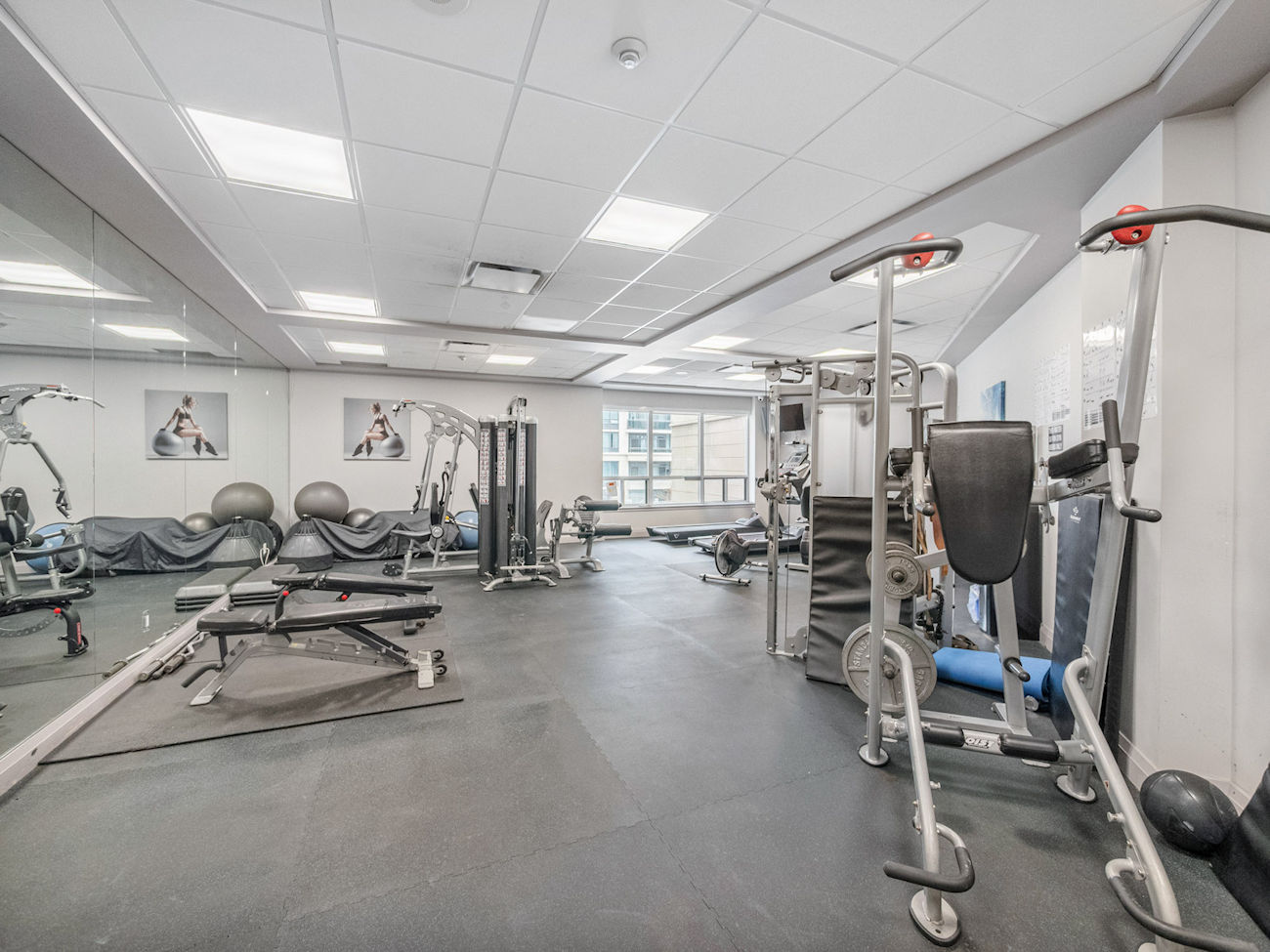 60 Disera Drive Unit 1101 (24)