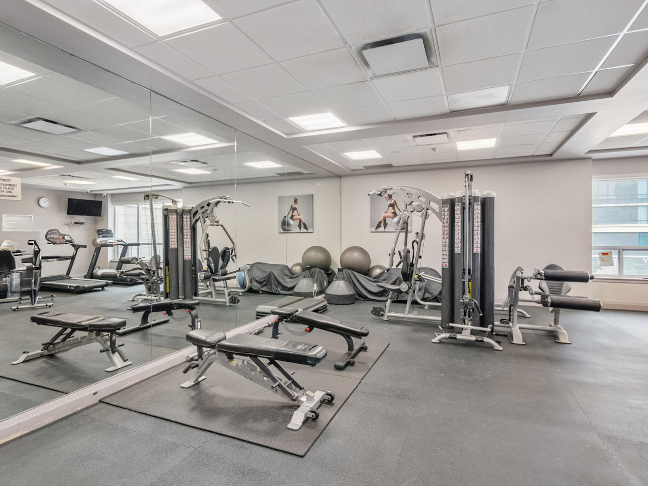 60 Disera Drive Unit 1101 (25)