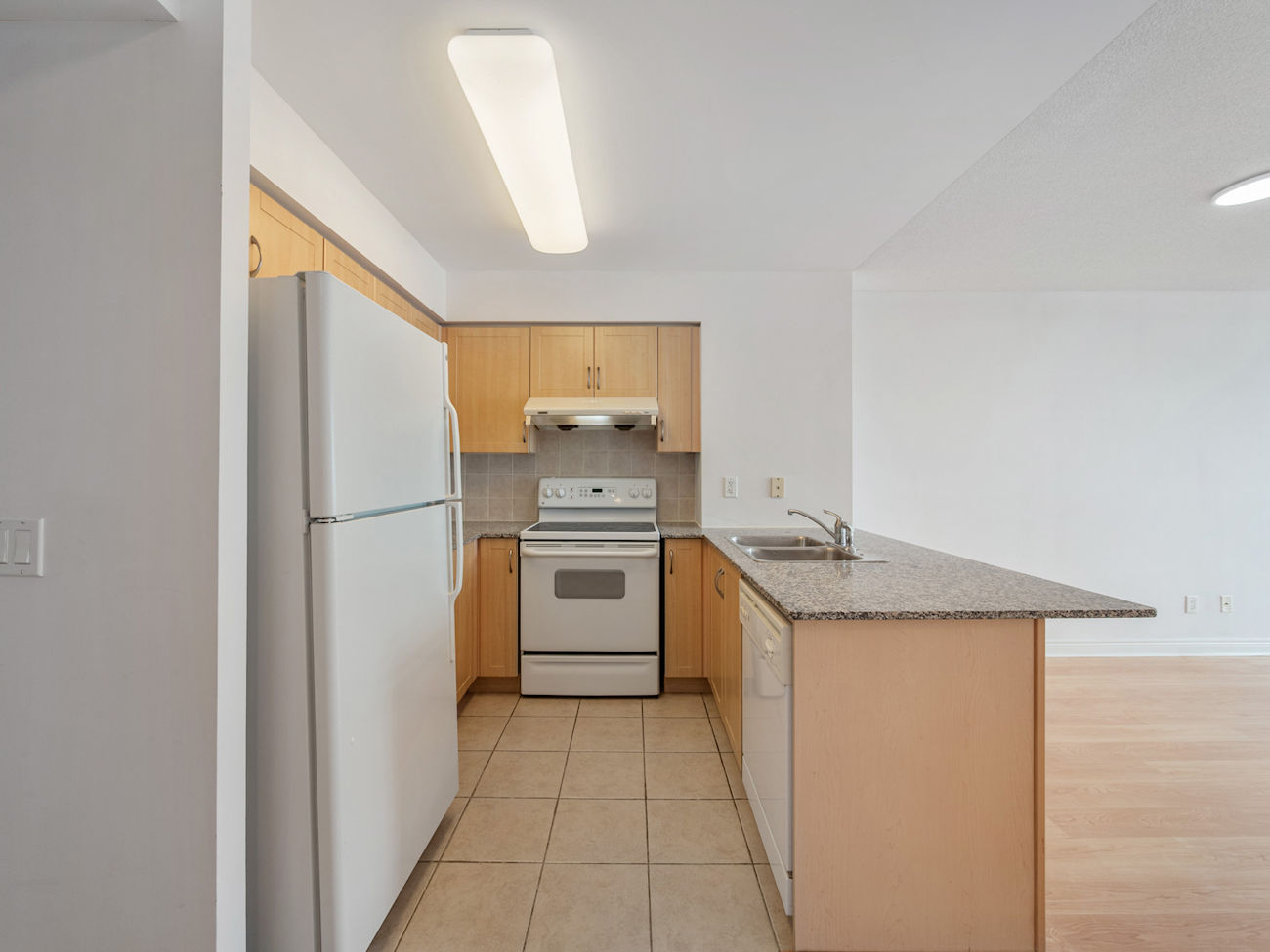 60 Disera Drive Unit 1101 (8)