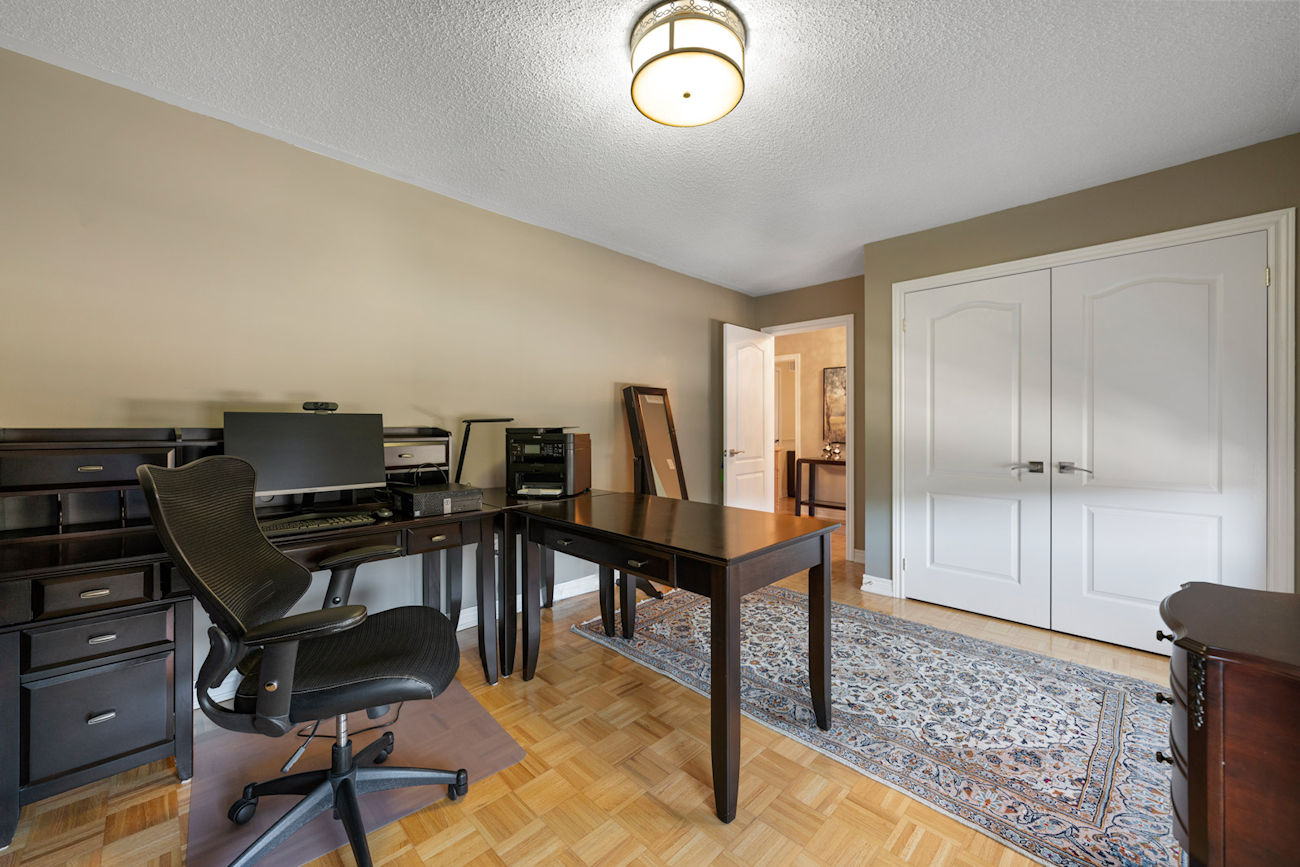 90 Summeridge Drive (26)