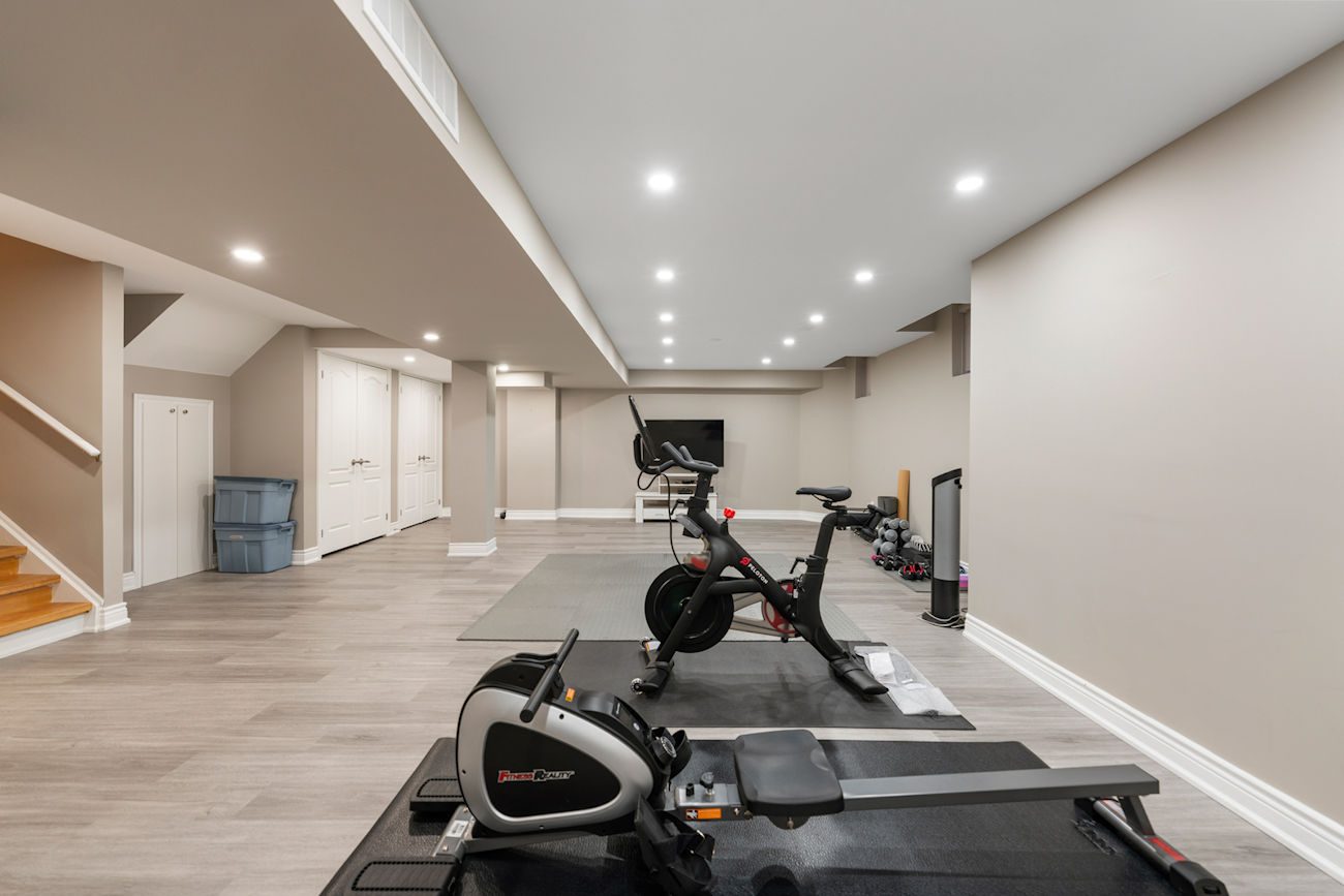 90 Summeridge Drive (38)