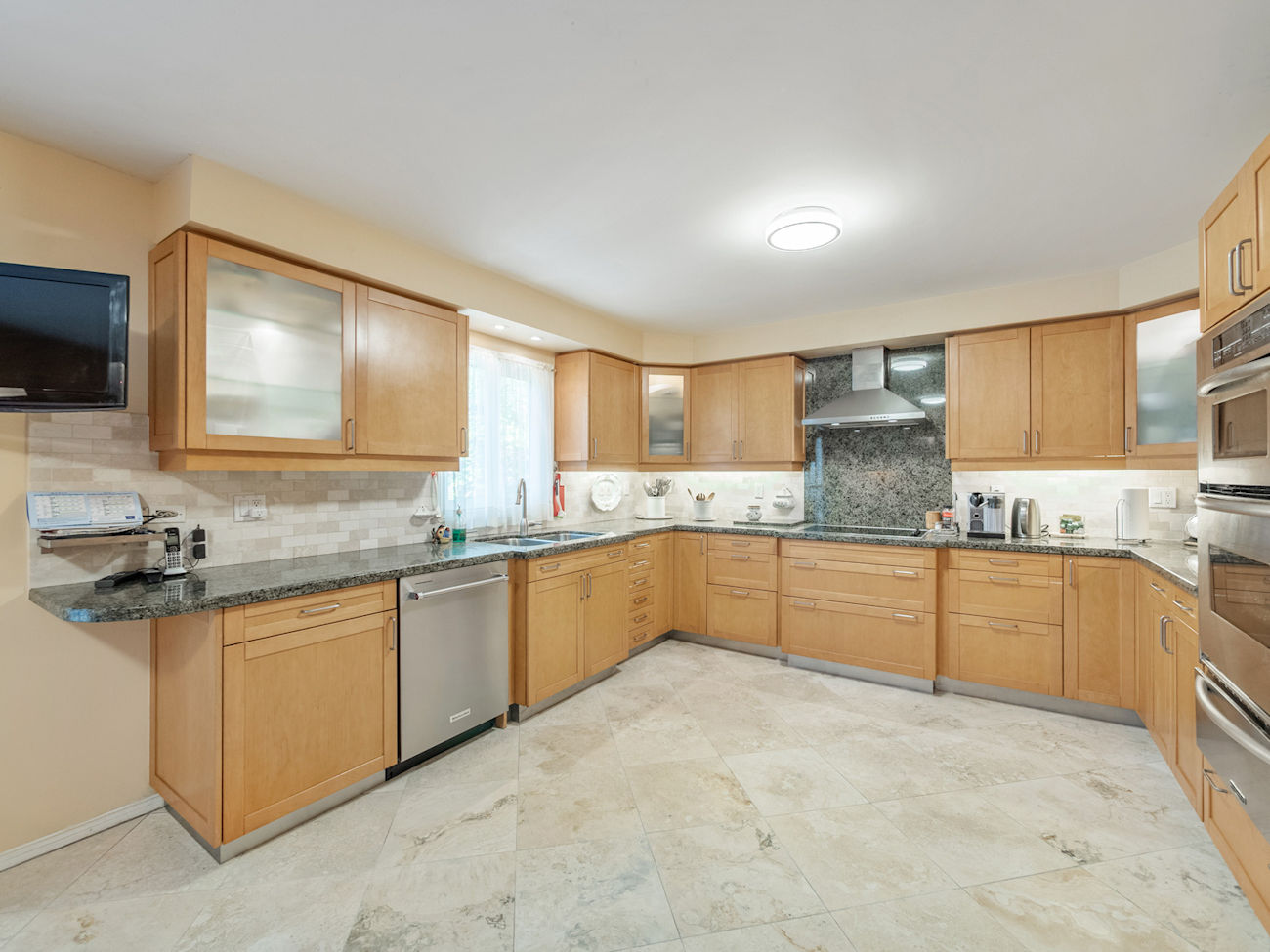 49 Miriam Crescent-19