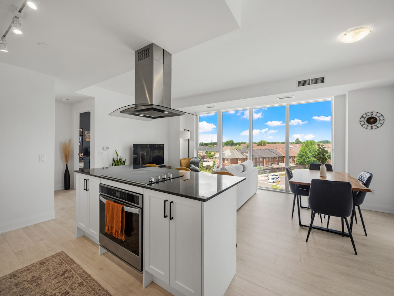10 Gatineau Drive Unit 413 (10)