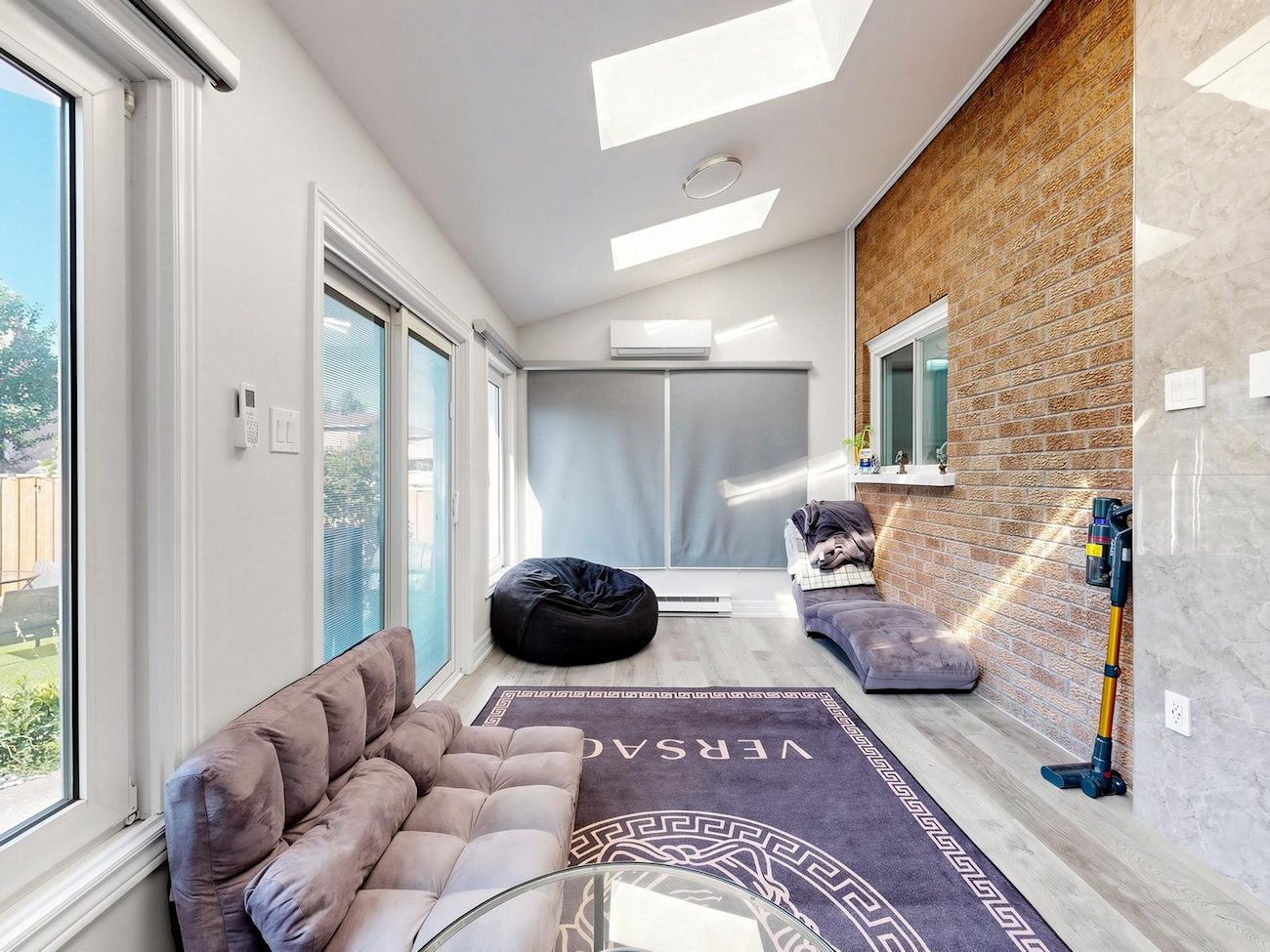 11 Checker Court (14)