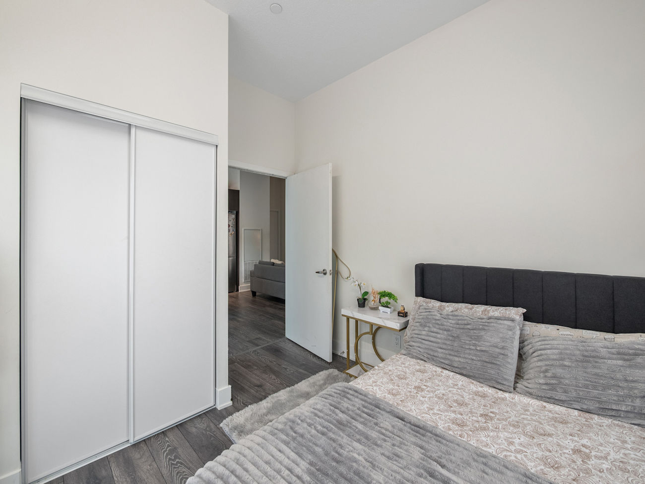 188 Fairview Mall Drive Unit 101 (19)