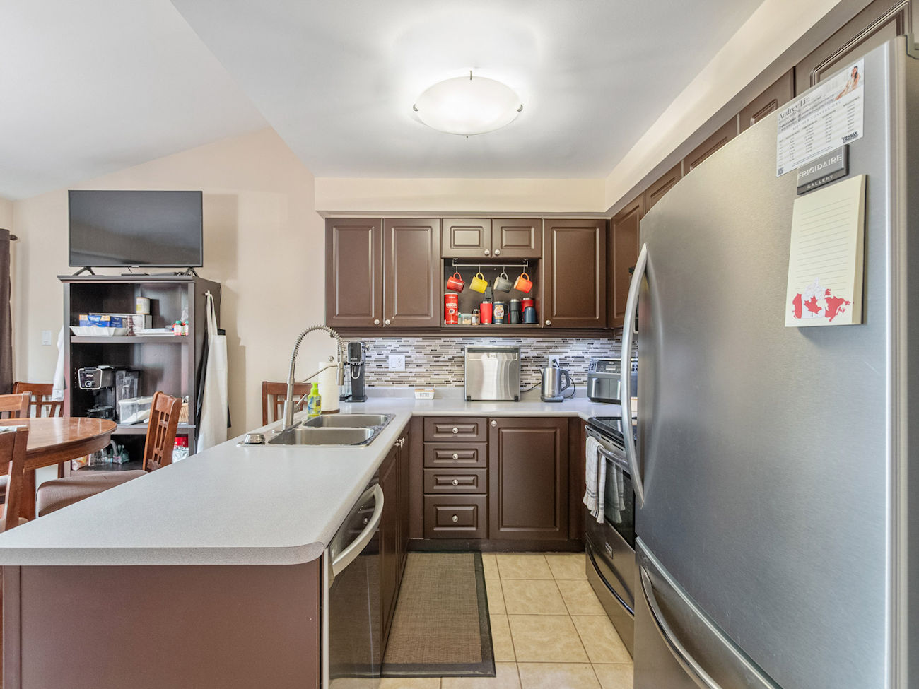 267 Warner Crescent (11)