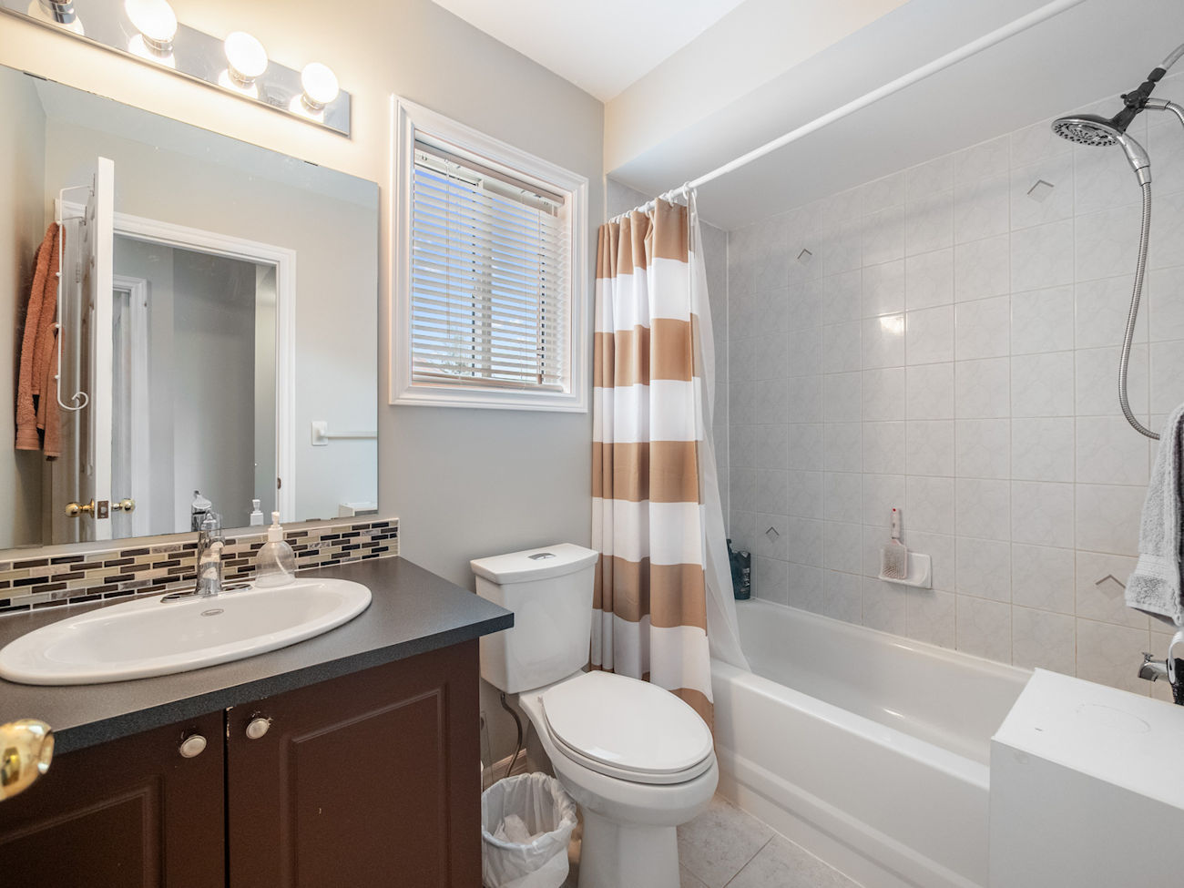 267 Warner Crescent (24)