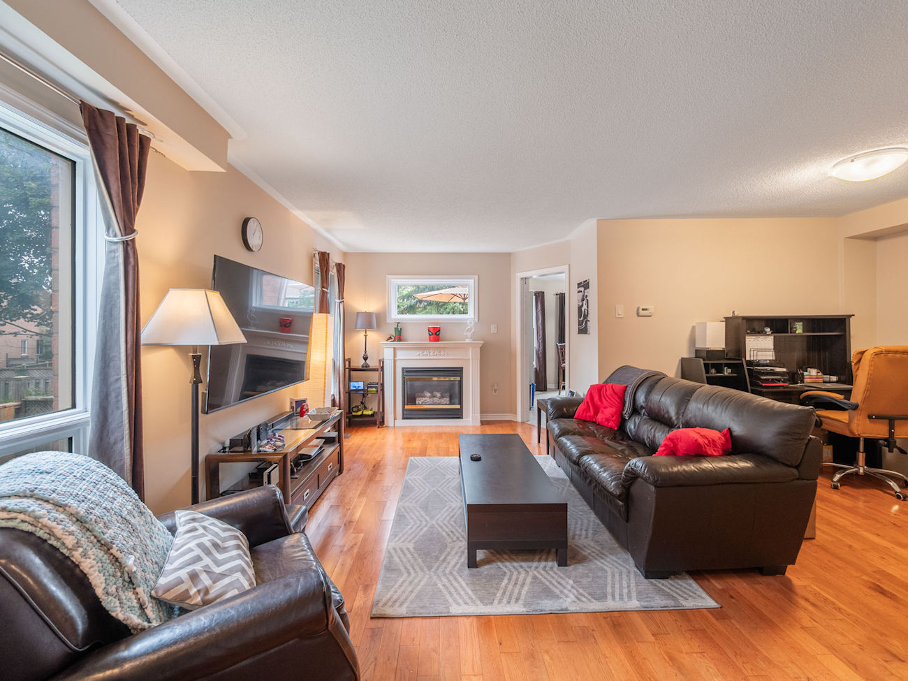 267 Warner Crescent (5)
