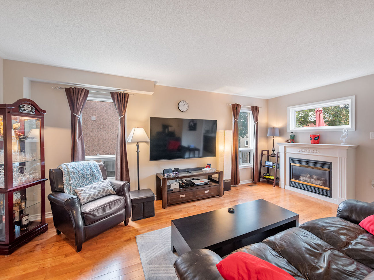 267 Warner Crescent (6)