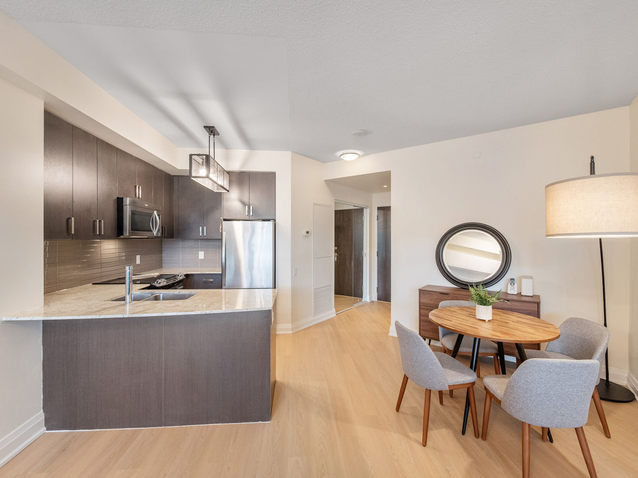 7608 Yonge Street Unit 405 (10)