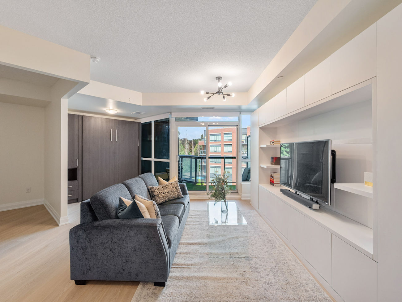 7608 Yonge Street Unit 405 (12)