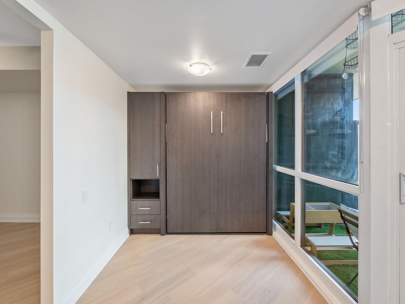 7608 Yonge Street Unit 405 (16)