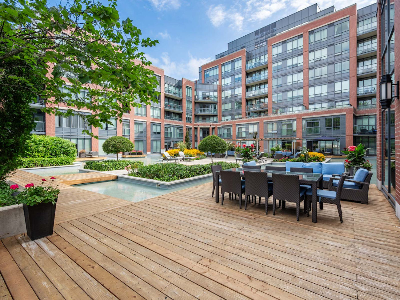 7608 Yonge Street Unit 405 (27)