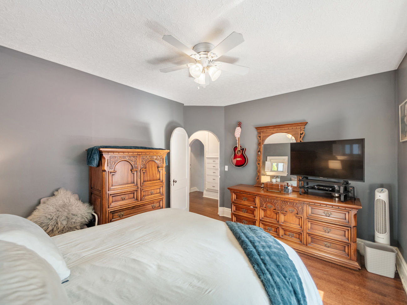 980 Kipling Avenue (14)