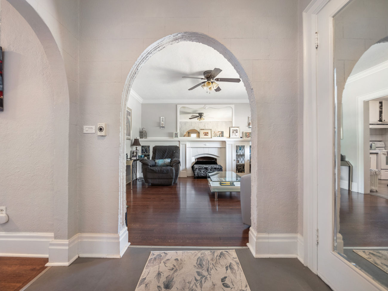 980 Kipling Avenue (6)
