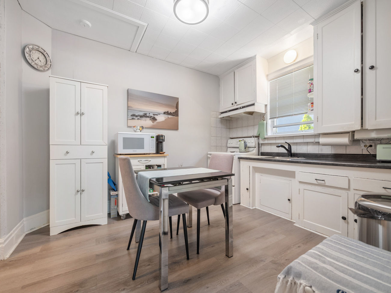 980 Kipling Avenue (9)