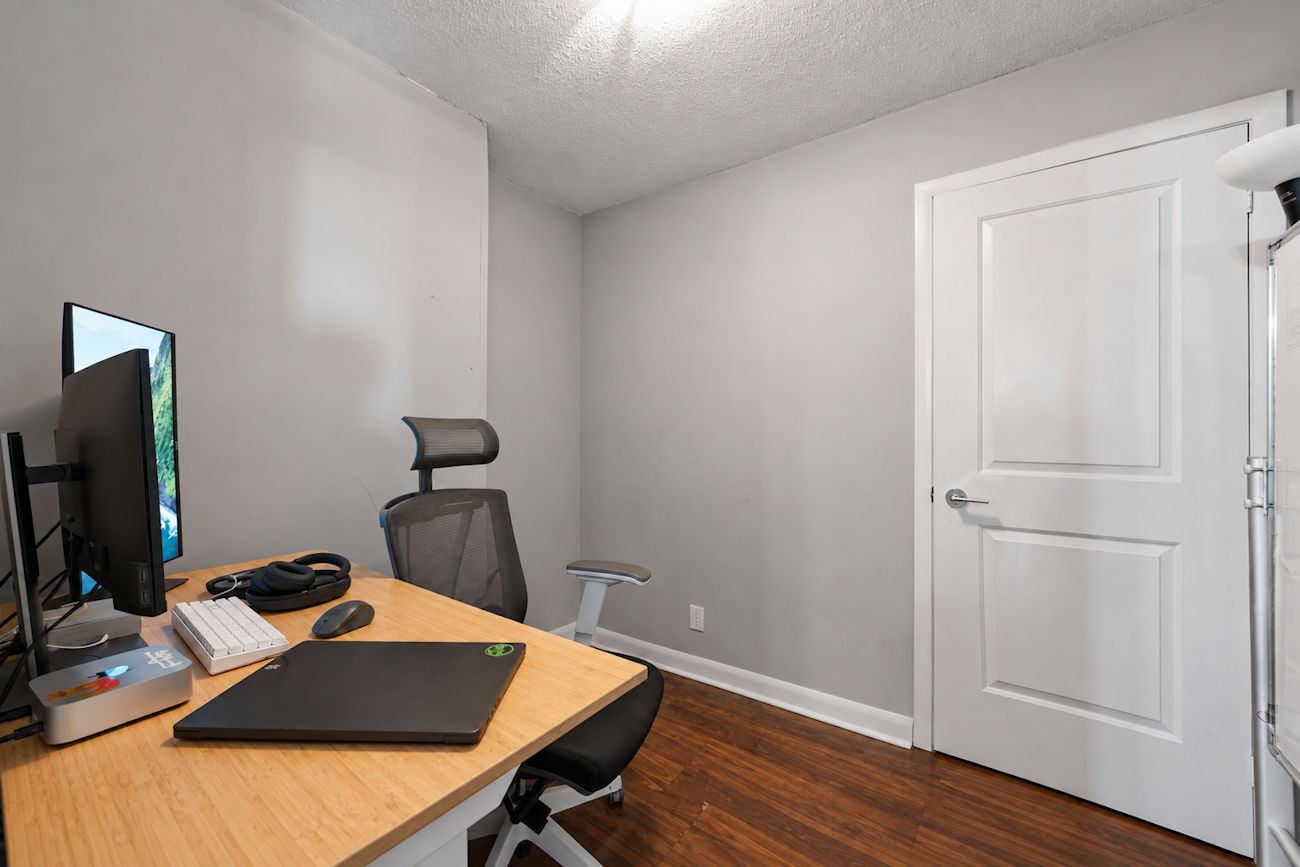 25 Town Centre Court Unit 3203 (16)