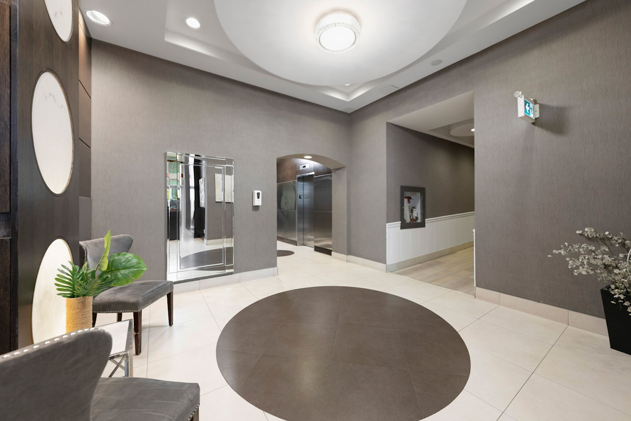 25 Town Centre Court Unit 3203 (3)
