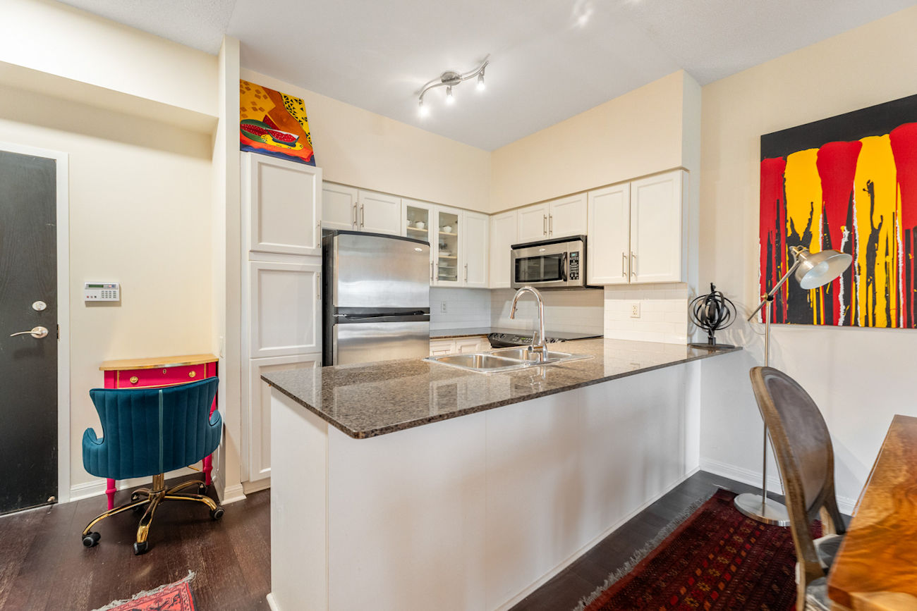 15 Windermere Avenue Unit 314 (11)