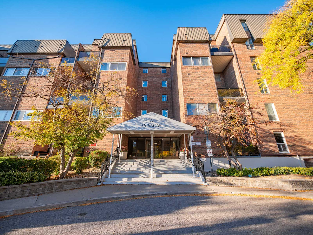 16 Elgin Street Unit 316 (2)