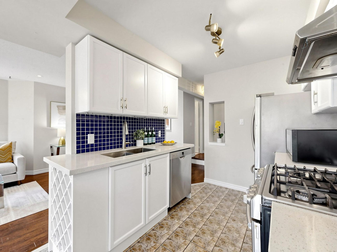 18 Clark Avenue West #154 (10)