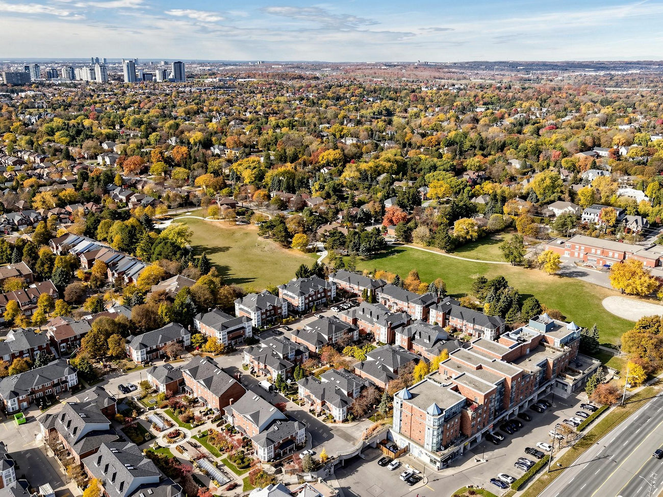 18 Clark Avenue West #154 (36)