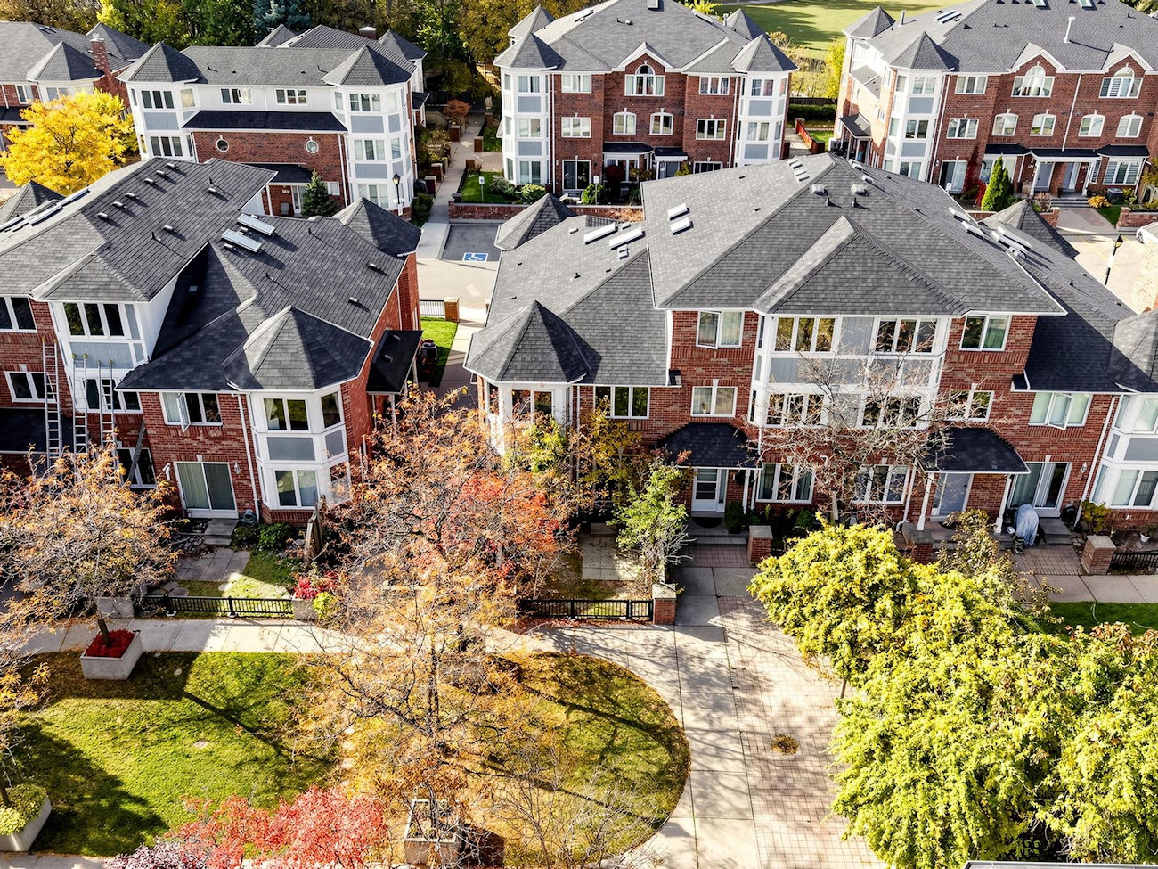 18 Clark Avenue West #154 (41)