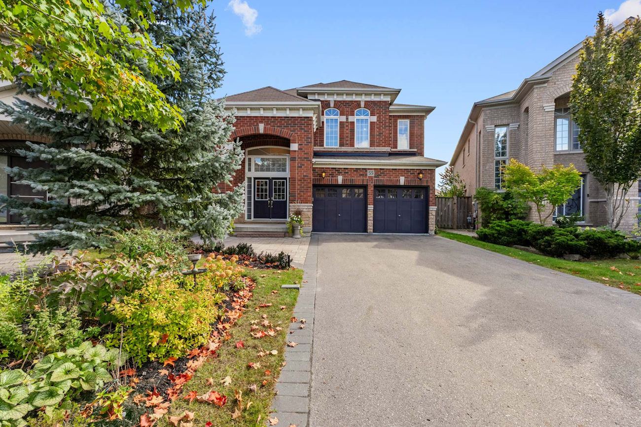 55 Maverick Crescent (2)